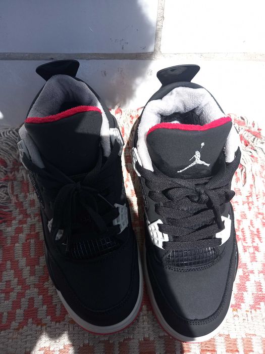 Air Jordan 4 Black Red
