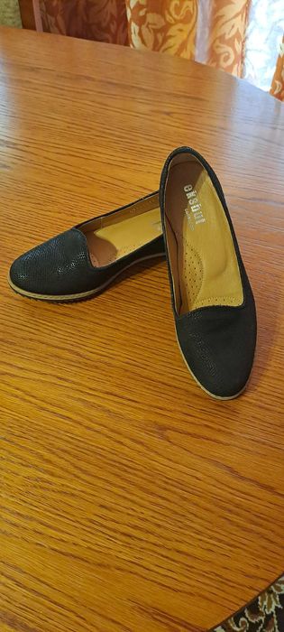 Półbuty czarne damskie wsuwane