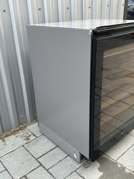 Вбудованавинна шафа Miele KWT4154 UG-1