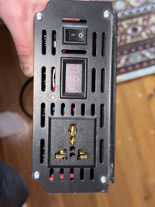 Інвертор TATALIKEN 12-220V 4000 W