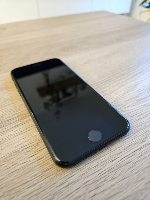 Iphone SE3 (2022) 64 Gb - 93% Baterii! + szkło