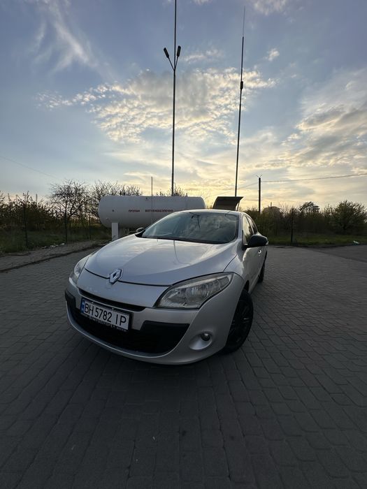 Renault megane 3 2010р. ТОРГ МІНІМАЛЬНИЙ