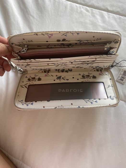 Carteira Parfois nova