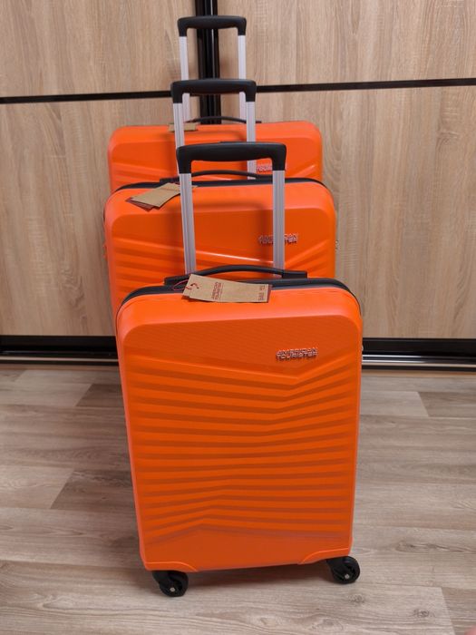 Валізи фірмові American tourister та Samsonite, валізи для поїздок преміум сегменту, якість і легкість
