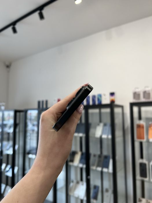 Telefon iPhone 16 PRO 256GB Czarny Apple Gwarancja iTrade