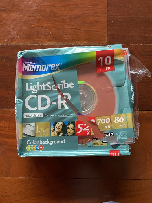 Cassetes e cds virgens