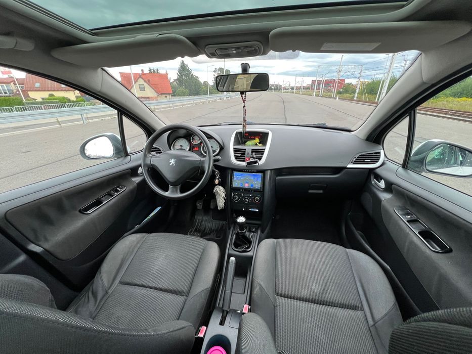 Peugeot 207 1.6 HDI kombi stan *bdb*