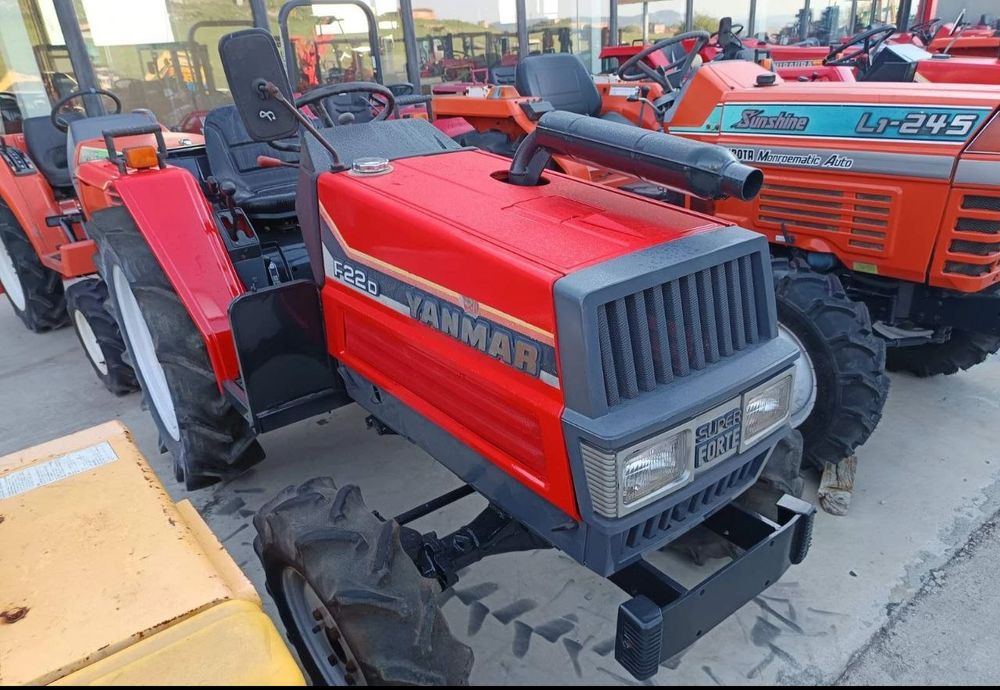 Міні-трактор Yanmar F22D 4x4