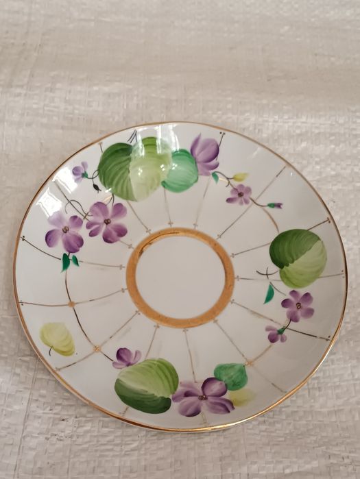 Ваза рубин.стекло,ЛФЗ фиалка,Медаедь гутное стекло,Полонное сухарница