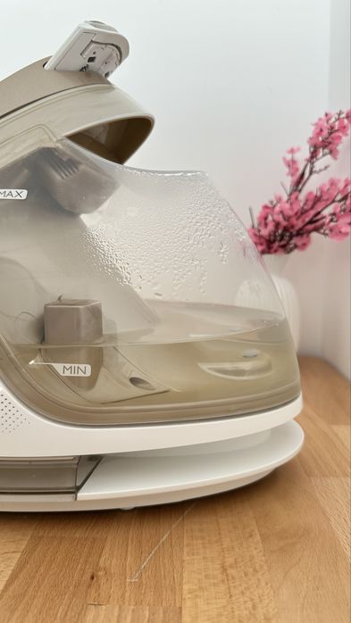 Праска з парогенератором PHILIPS