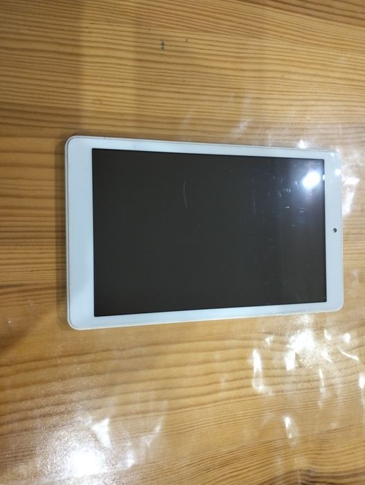 Планшет 8" на две системы Андроид/Windows 10