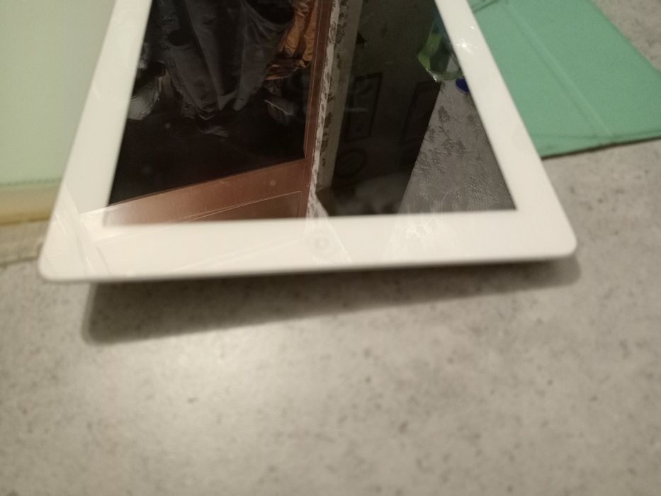 Планшет Apple A1460 iPad with Retina display модем 4G на запчасти