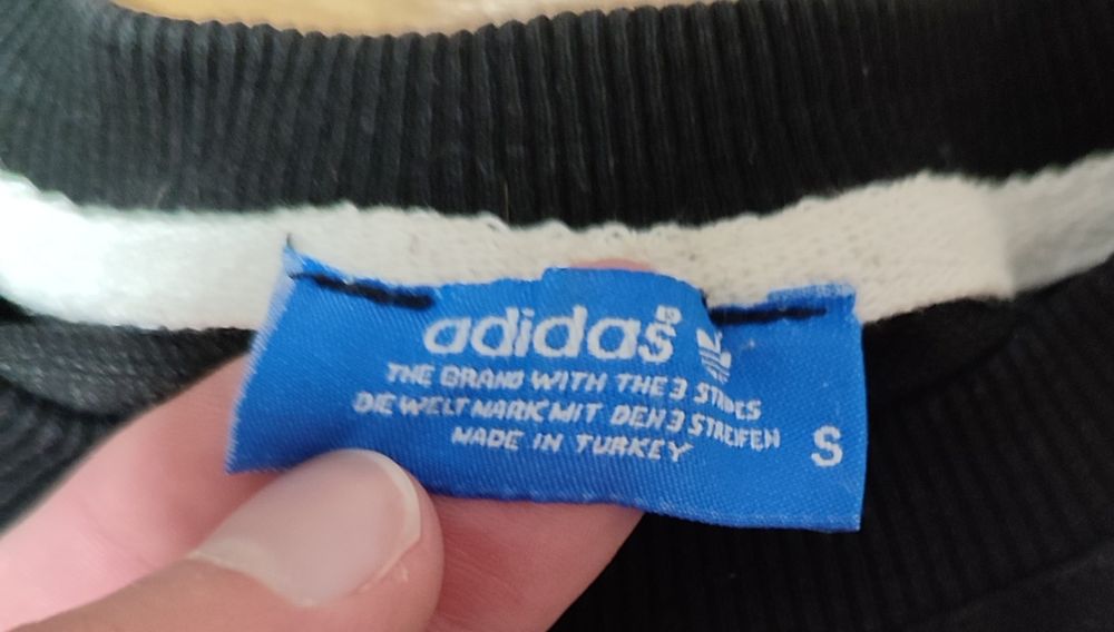 Світшот Adidas .