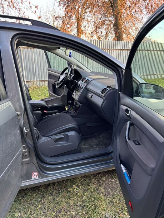 Фольцваген тоуран 1.9 TDI