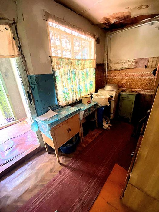 Продаж 1/2 частини будинку, 2 кімн.в Полтаві , біля 9 школи.