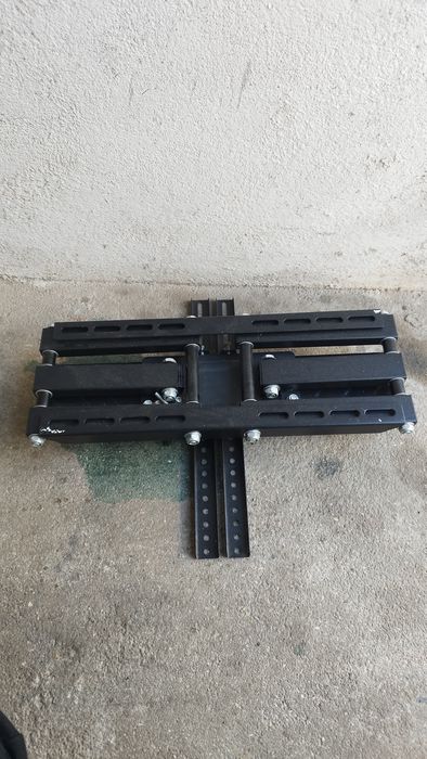 Suporte para televisão universal