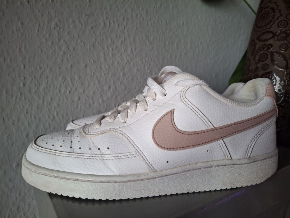 Nike  buty sportowe damskie 39