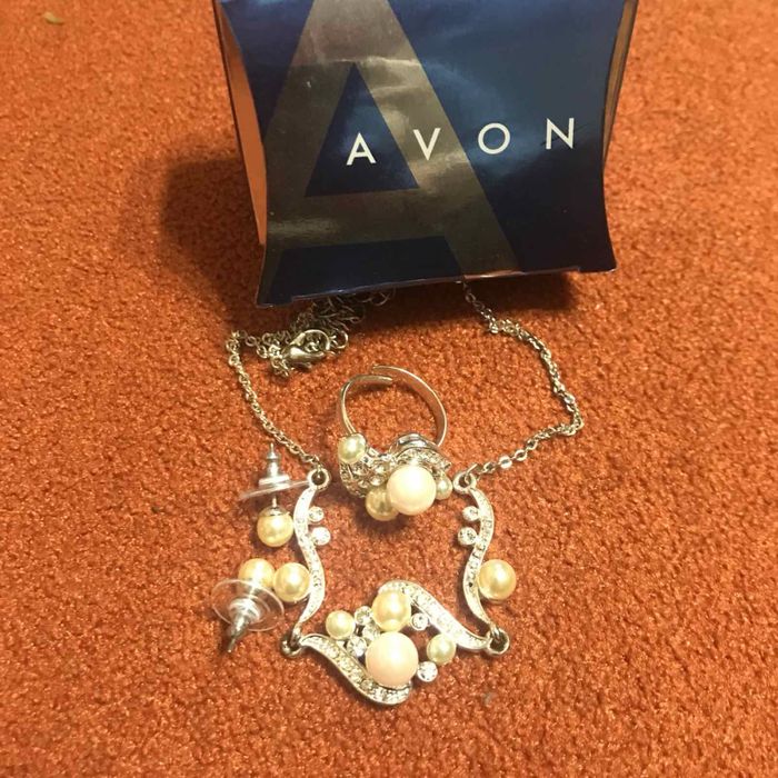 Комплект украшений AVON