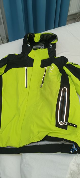 Мужской лыжный костюм р 48 М фирма оригинал BOGNER  цена18000 гр