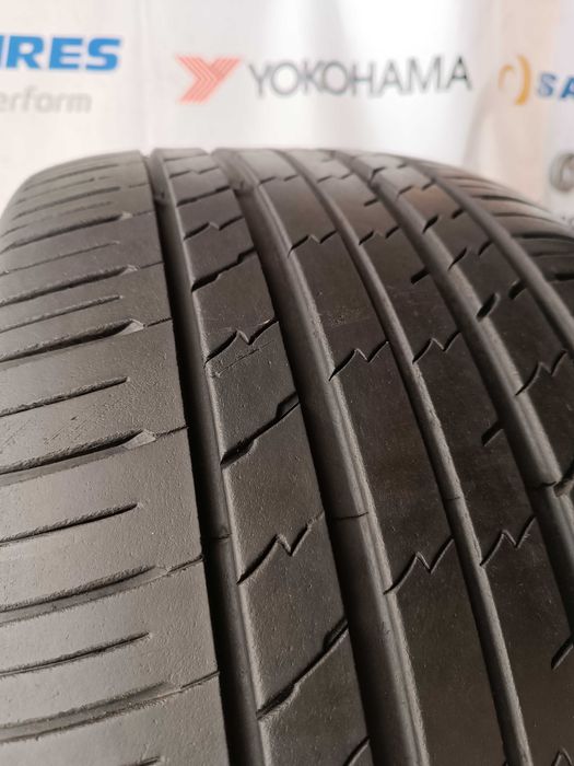 Літня шина 295/35 R21  Tracmax x-privilo rs01+