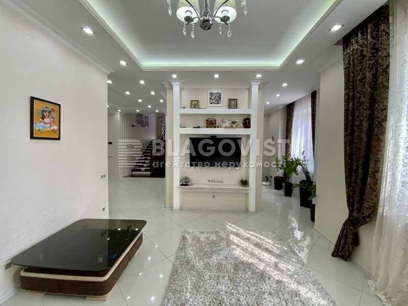 Новообуховская трасса КГ GreenWood -Дом 325 м кв  12 соток