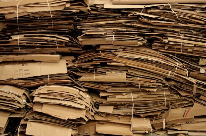 Приймаємо металобрухт, макулатуру, Пєт пляшку, плати та радіотехніку