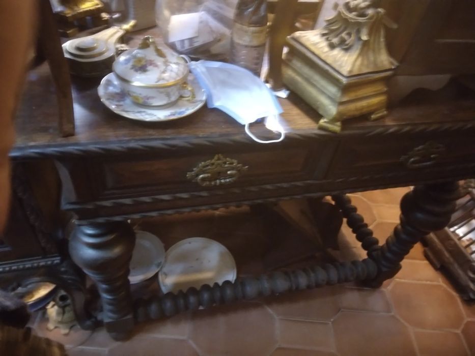 Bufete  se xvll em pausanto e sicupira