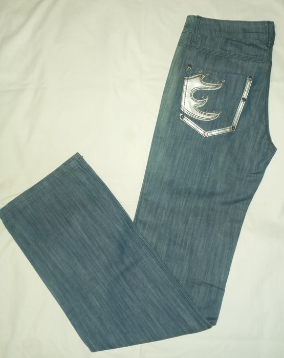 Джинсы женские новые,