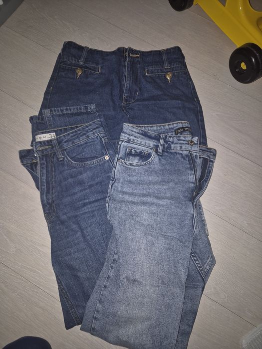 Відам жіночі речі  і посуд