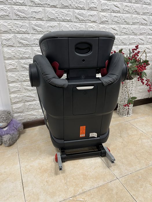Автокрісло BRITAX ROMER KIDFIX 3 M Група 2/3 (15-36кг) бустер