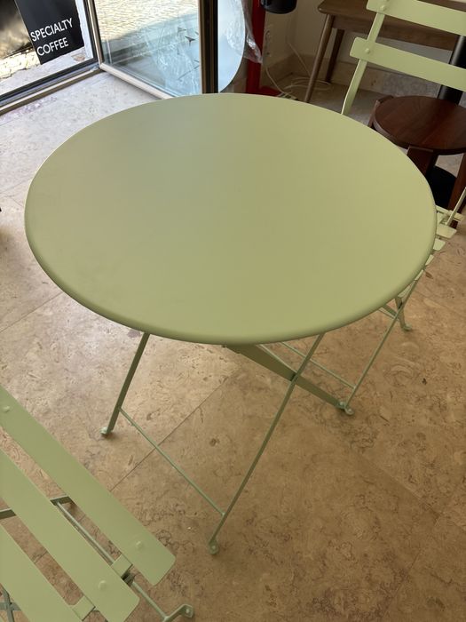 Conjunto mesas e cadeiras jardim