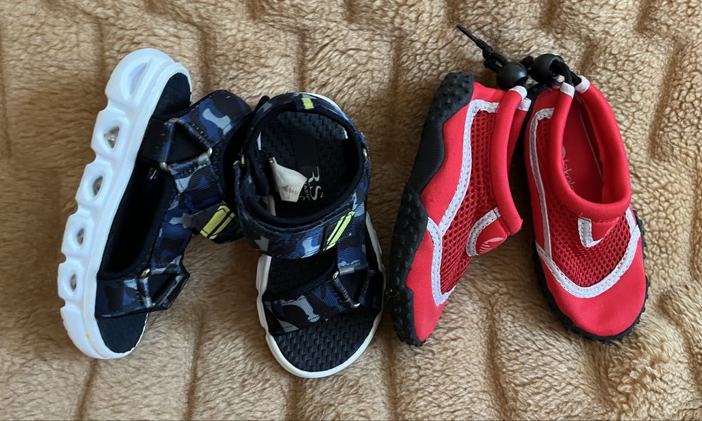 Sandalki VRS diody led i buty do wody 24 wkladki ok 15 cm.