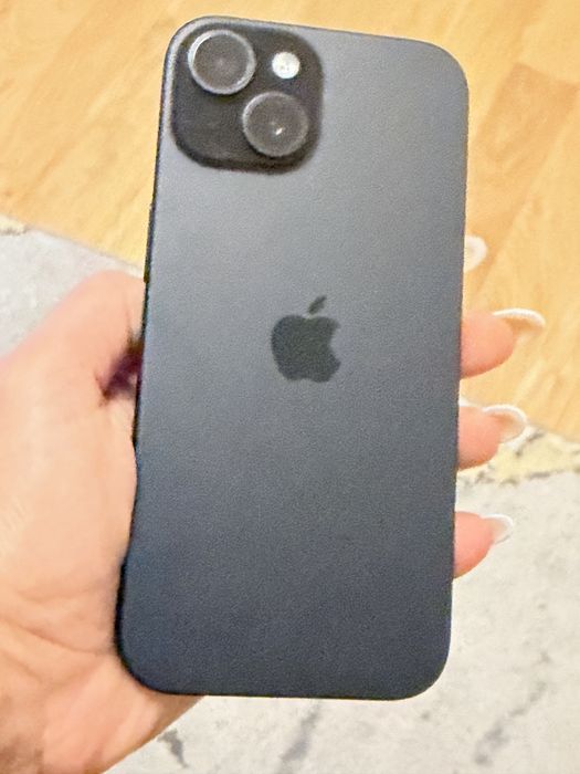 Iphone 15 preto com caixa