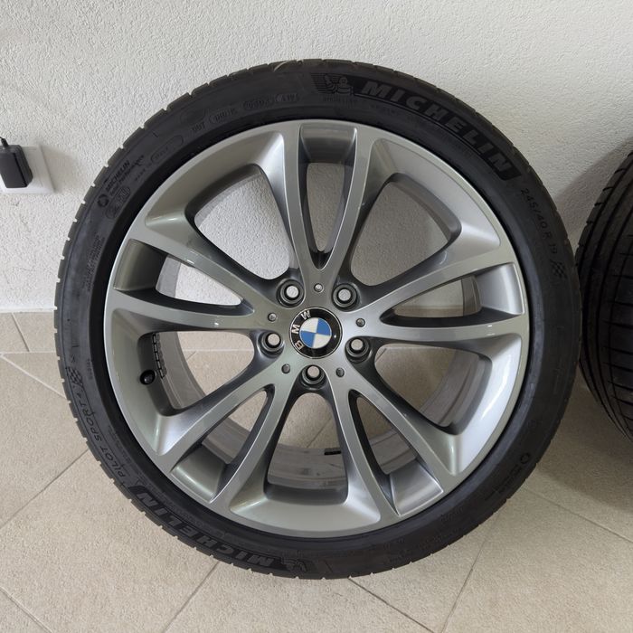 Jantes 19’’ originais BMW com pneus Michelin