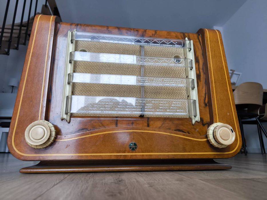 Zabytkowe radio Tesla