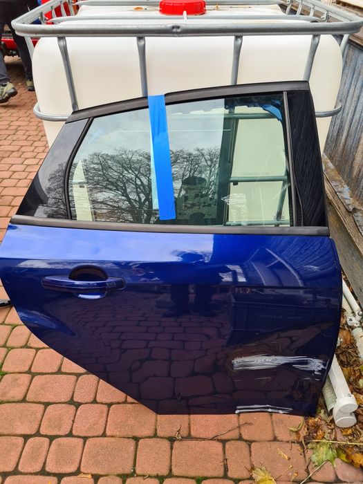 Drzwi prawe tylnie Ford Focus MK3 2016 kolor hf