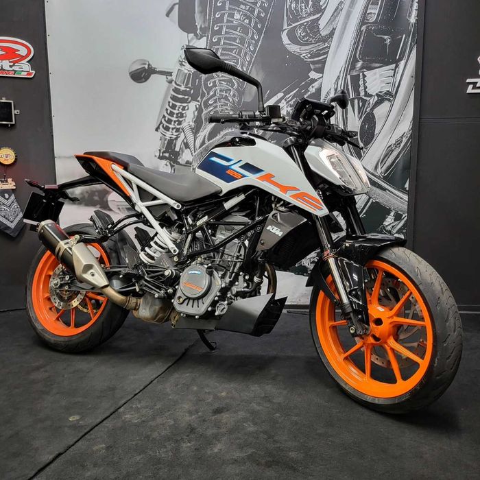 Ktm duke 125 / 2023