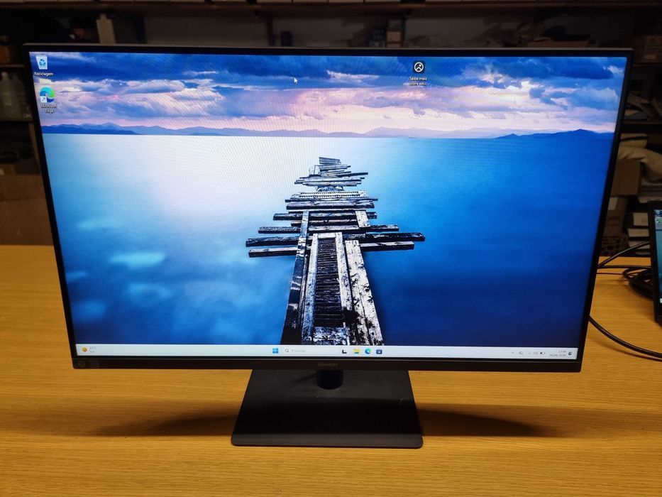 Monitor 27" Samsung S27A400UJU IPS FullHD 1920x1080 USB-C Flicker Free / como novo