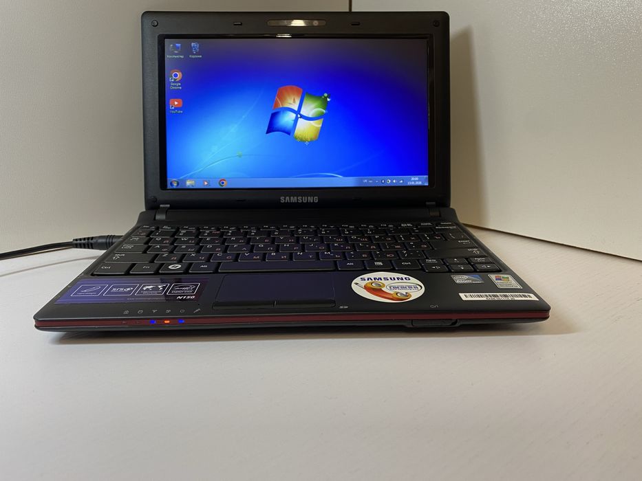 Samsung N150 +АКБ 100% SSD-240GB DDR2-2АКБ 100% идеал как новый нетбук