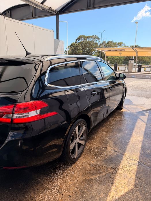 Peugeot 308 — fotografia 4