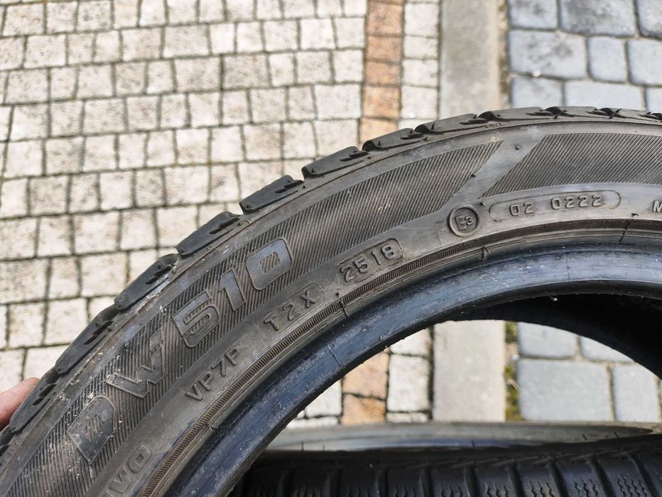 2x Opony zimowe Dayton DW510 EVO 205/50/R17