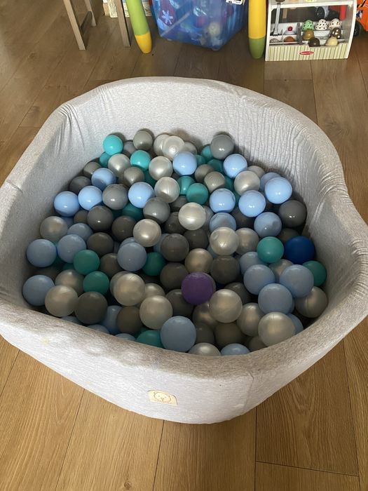 Basen z kulkami Misioo