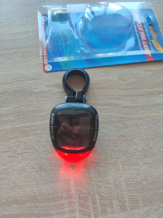 Задній ліхтарик на велосипед