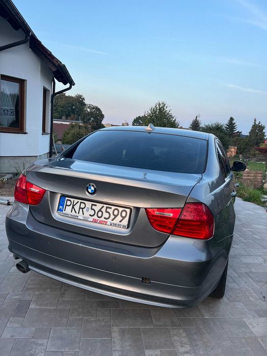 Samochód BMW e90 320d