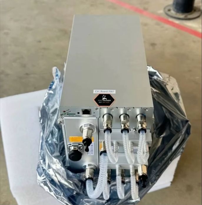 Bitmain Antminer S21+ Hydro 400TH Asic Mining BTC