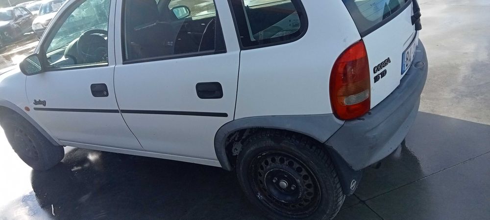 Opel corsa B 1.5TD Para peças