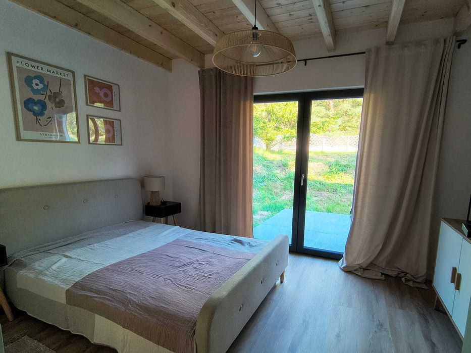 Domek nad jeziorem 'w sam las'