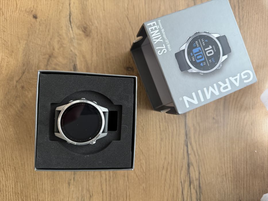 Zegarek sportowy smartwatch Garmin Fenix 7s założony 2 razy