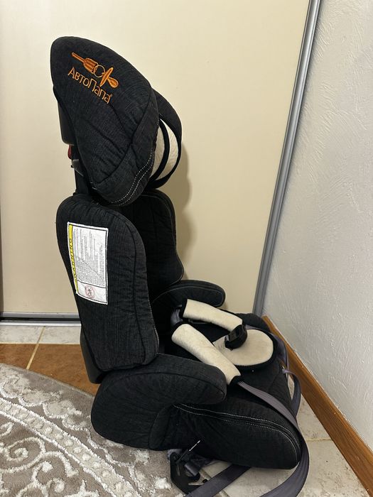 Автокрісло 9-36 кг