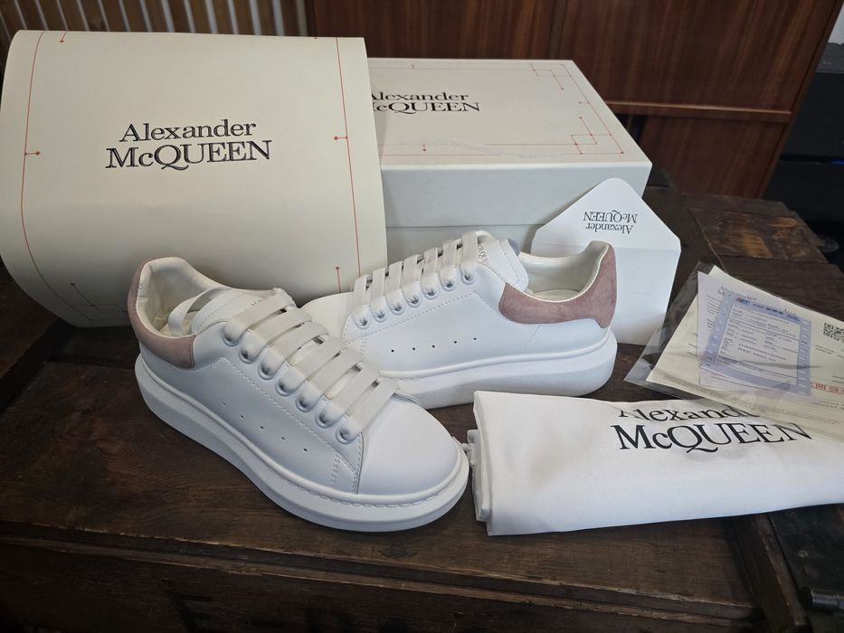 Alexander McQueen sneakersy